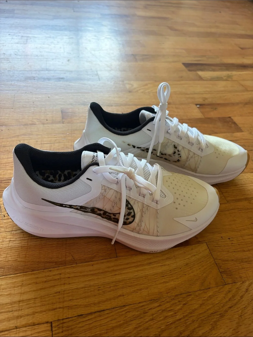 Nike Women's Winflo 8 Premium 'White Leopard'
